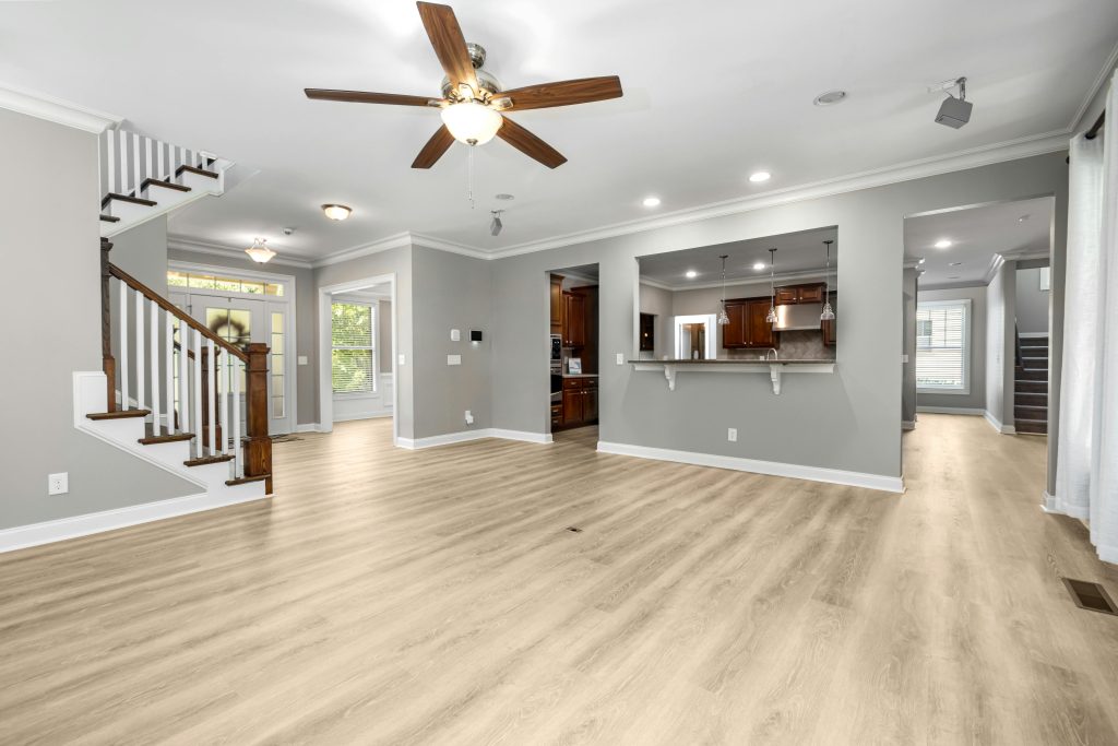 pexels-curtis-adams-1694007-12700431 - 4 RENT LOCAL How to stop mold growth in rental properties